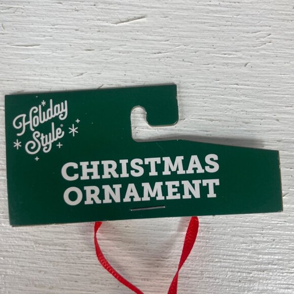 Holiday Style Set of 6 Christmas Ornaments Knit White Green Red New - Picture 9 of 11